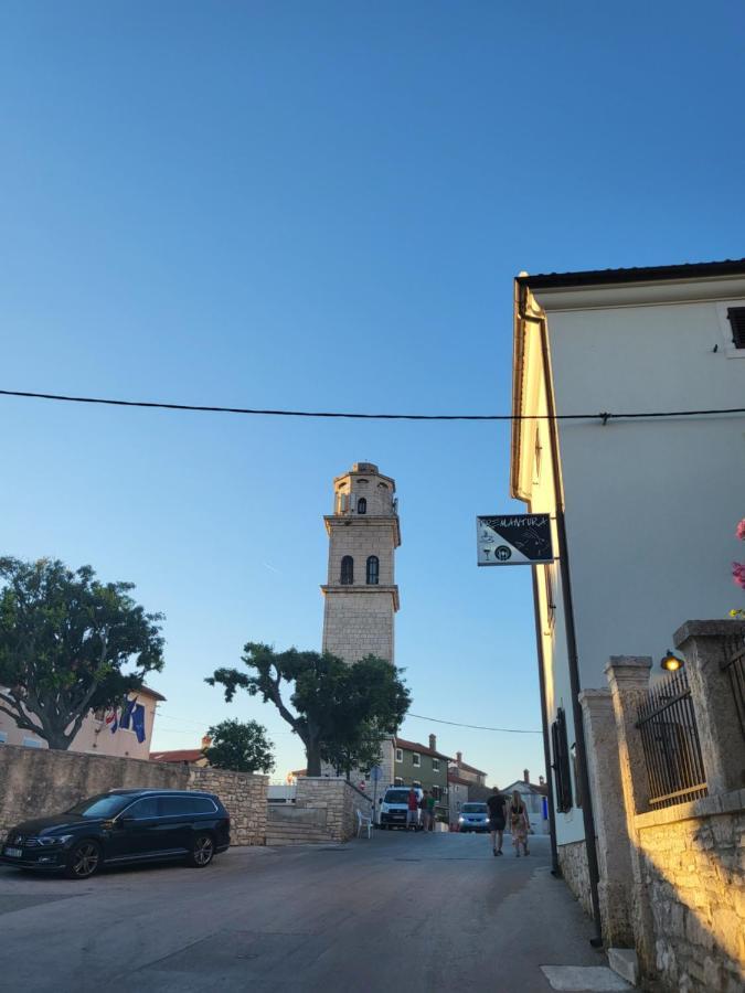 Studio Prommontore Premantura Esterno foto