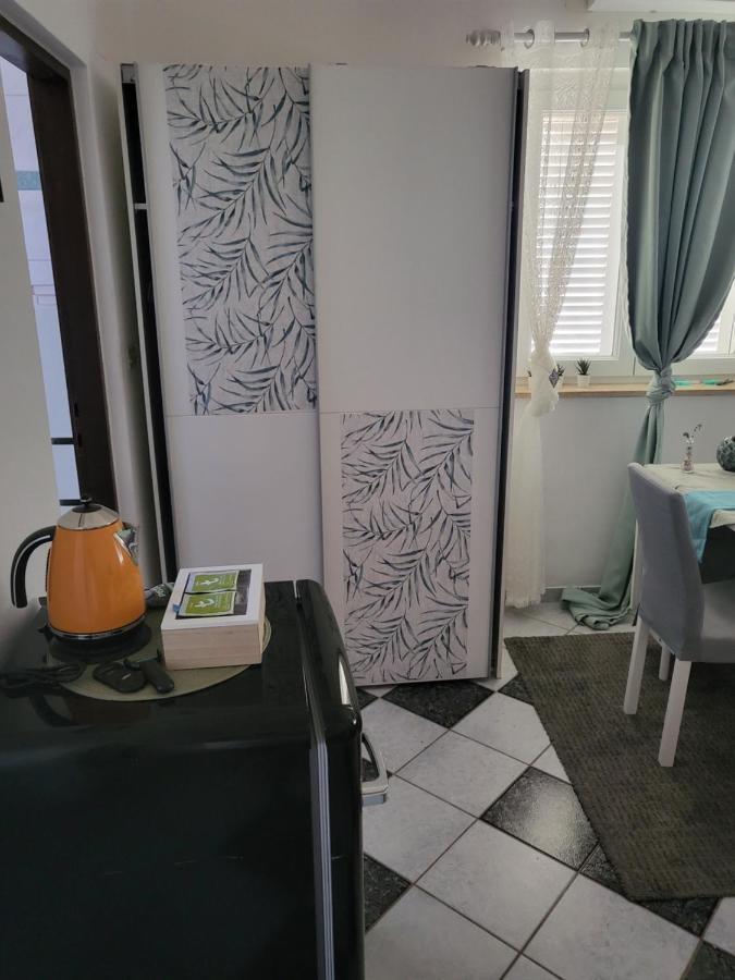 Studio Prommontore Premantura Esterno foto